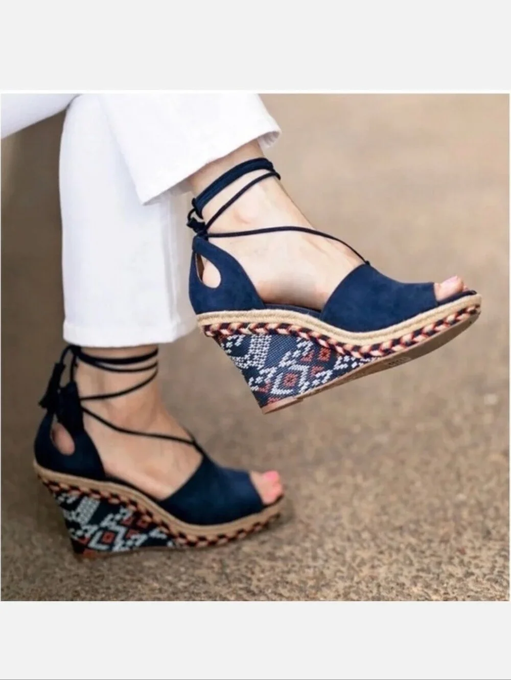 Nwot Cabi Isla Wedge Espadrille Tassel Sandals In Navy Blue Size 8.5